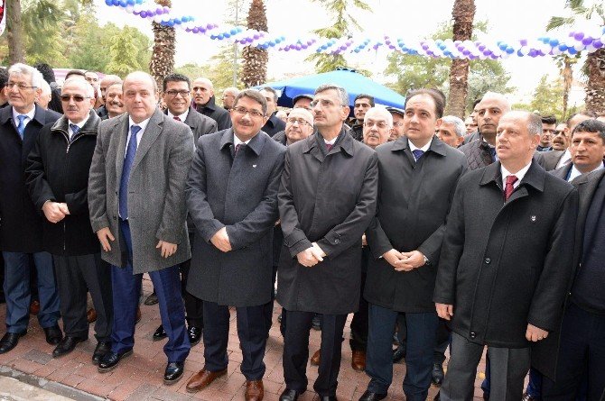 Ak Partili Özdağ Gıda Bankası Açılışına Katıldı