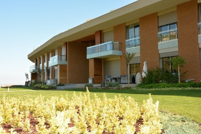 İzmir’de Doğayla İç İçe Bir Yaşam