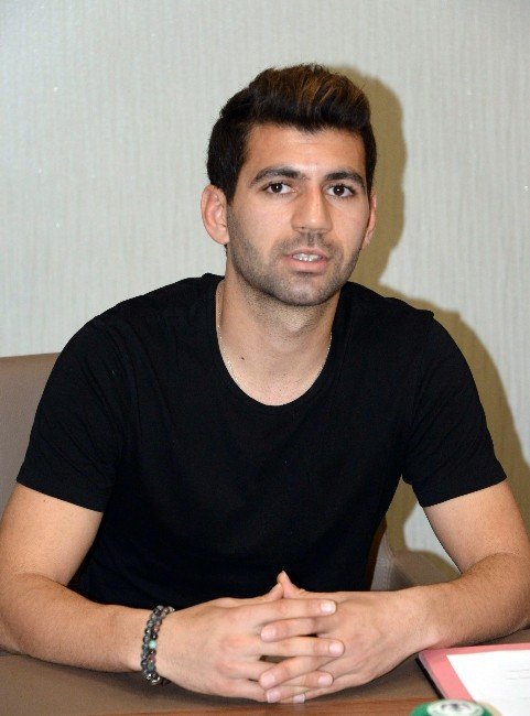 Torku Konyaspor’da Selim Ay’ın Sözleşmesi 3 Yıl Uzatıldı
