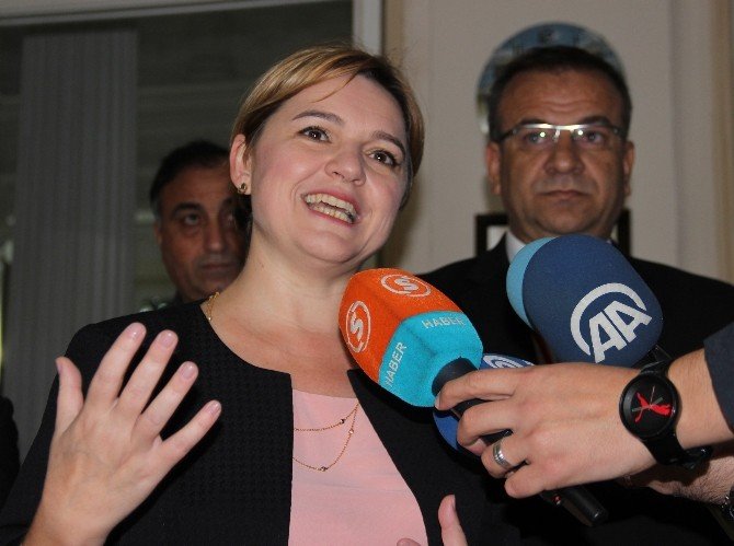 Chp Genel Başkan Yardımcısı Böke Oyunu Erken Saatlerde Kullandı