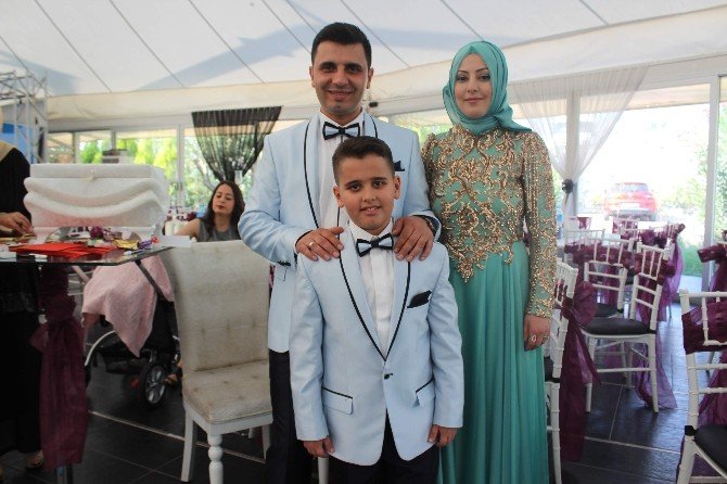 Minik Ergen Erkekliğe Adım Attı