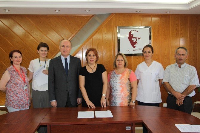 Dünyada Her Yıl 5 Milyon Çocuk "Sepsis"ten Hayatını Kaybediyor