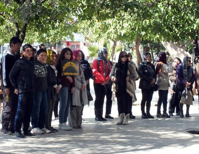 20 Bin Öğrenci Yetiştirdi, Cenazesine 50 Kişi Katıldı