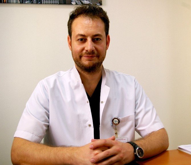 Yağ Dolgusu İle Alın Bölgesindeki Çöküklük Düzeltildi