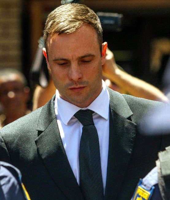 Sevgilisini Öldüren Pistorius, Cezasının Kalan Kısmını Ev Hapsinde Geçirecek