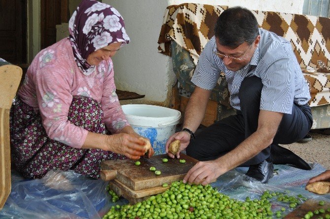 Silifke Belediyesi 88 Mahalleye Hizmet Götürüyor
