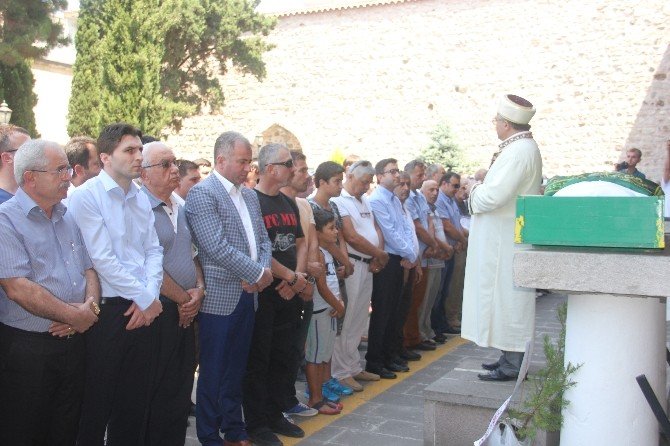 Sinop Eso Başkanı Tütüncü Son Yolculuğuna Uğurlandı