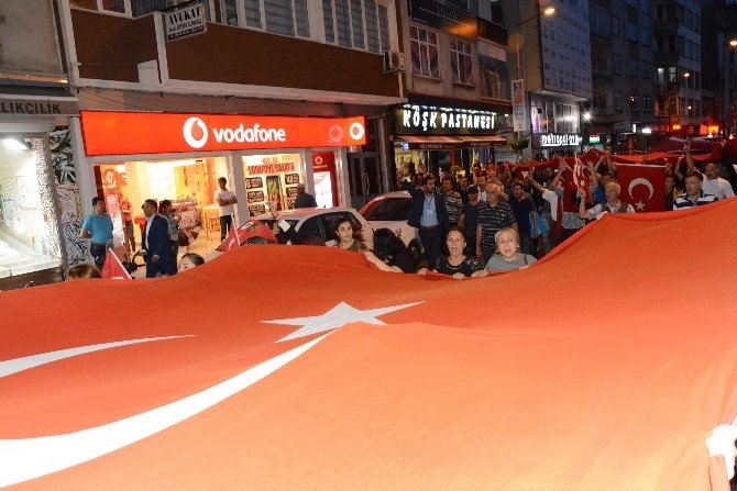 Sinop’ta Ülkü Ocaklarından Teröre Tepki Yürüyüşü