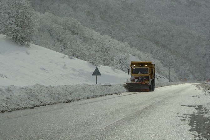 Sinop’ta 118 Köy Yolu Ulaşıma Kapandı