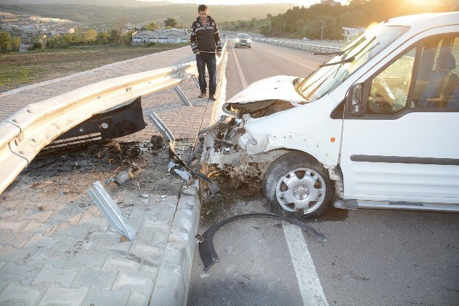 Sinop’ta Trafik Kazası: 2 Yaralı
