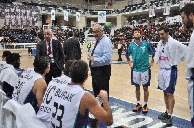Sinpaş Denizli Basket’te Yüzler Gülüyor
