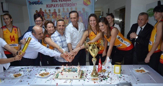 İdmanocağı’nın Şampiyonluk Sevinci