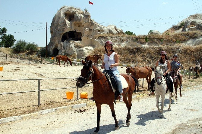 Sırbistan’dan Gelen Öğrenciler Kapadokya’da