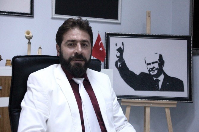 Şizofreni Hastası Komedyen Aday Adaylığını Açıkladı