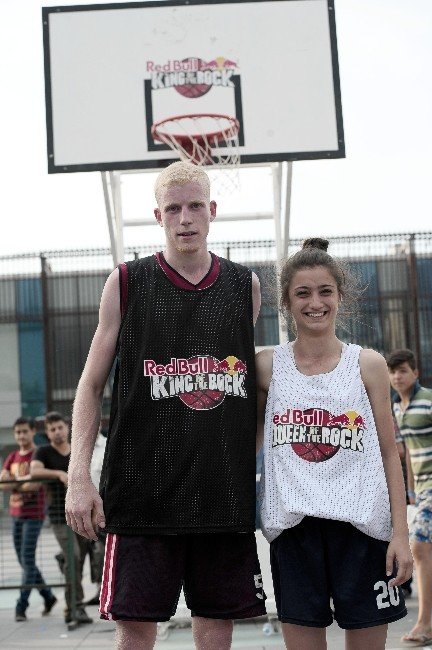 Sokak Basketbolu Nefes Kesti