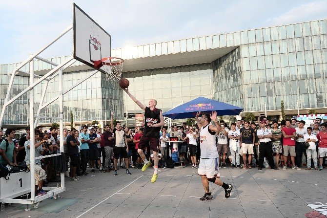 Sokak Basketbolu Nefes Kesti