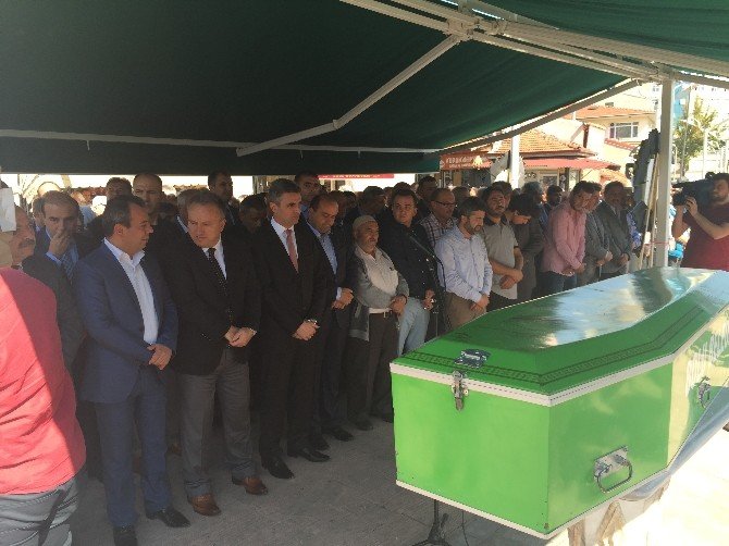Bolu Belediye Başkanı Yılmaz’ın Babası Son Yolculuğuna Uğurlandı
