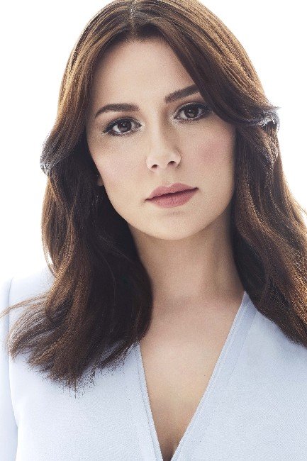 Merve Özbey Rüzgarı Adana’da Esecek