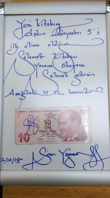 En Son Kitabını İlk Defa Samsun’da İmzaladı