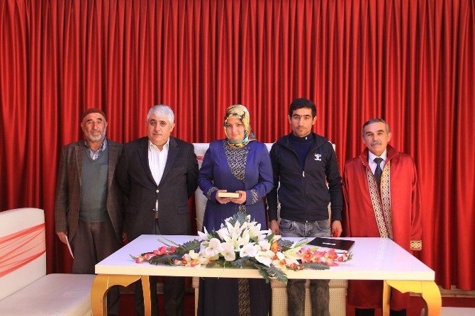 Sorgun’da 495 Çift Nikah Kıyarak Dünyaevine Girid