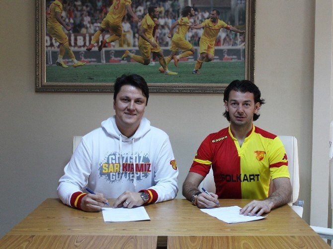 Atacan Öztürk Göztepe’de