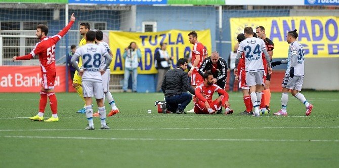 Fenerbahçe Maçında Atılan Taşların Faturası Kesildi
