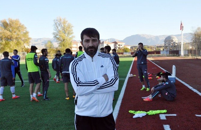 Sandıklıspor’un Yeni Teknik Direktörü Cafer Aydın