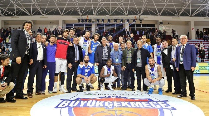 Akgün: "Bu Takıma İnanıyorum"