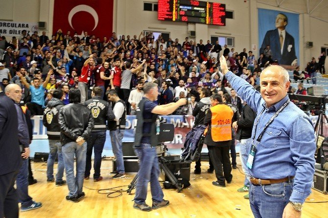 Akgün: "Bu Takıma İnanıyorum"