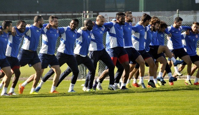 Eto’o Antalyaspor’da Teknik Direktörlüğe Isındı