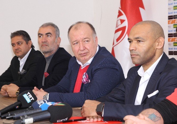 Antalyaspor, Moraıs İle Sözleşme İmzaladı