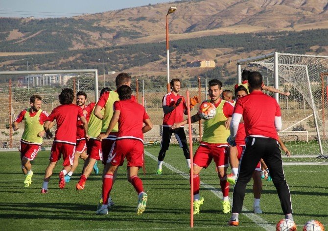 Medicana Sivasspor, Torku Konyaspor Maçı Hazırlıklarını Sürdürüyor