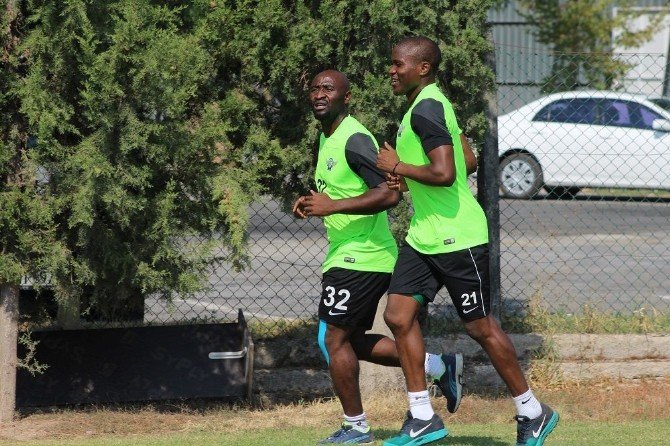 Akhisar Belediyespor’da İzin Bitti