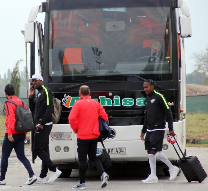 Akhisar Belediyespor’un Kayseri Kafilesi Belli Oldu