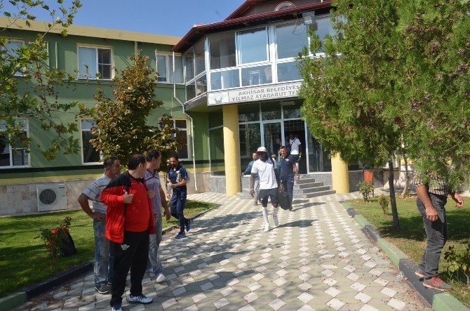 Akhisar Belediyespor’un Fenerbahçe Kafilesi Belli Oldu