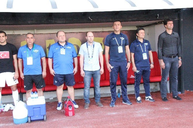 Arslan: "Türkiye’de Haftalık Yaşıyoruz"