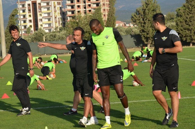 Akhisar Belediyespor’da Forma Savaşı