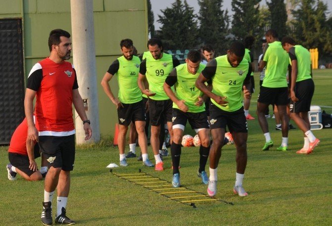 Akhisar Belediyespor’da Kupa Mesaisi