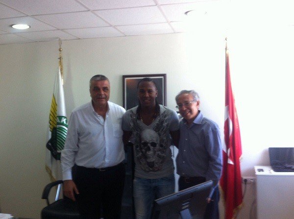 Hugo Rodallega Martınez Akhisar Belediyespor’da
