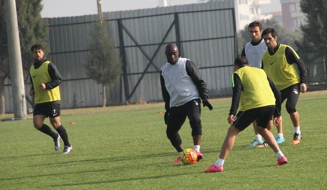 Akhisar Belediyespor’da Galatasaray Maçı Kafilesi Belli Oldu