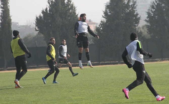 Akhisar Belediyespor’da Galatasaray Maçı Kafilesi Belli Oldu
