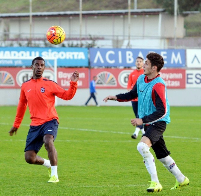 Trabzonspor, U21 Takımıyla Hazırlık Maçı Yaptı