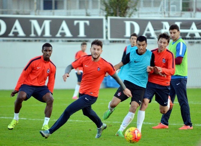 Trabzonspor, U21 Takımıyla Hazırlık Maçı Yaptı