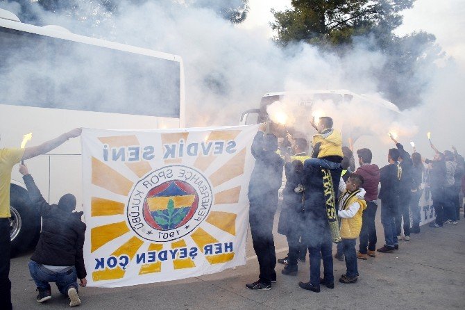 Fenerbahçe’ye Coşkulu Karşılama