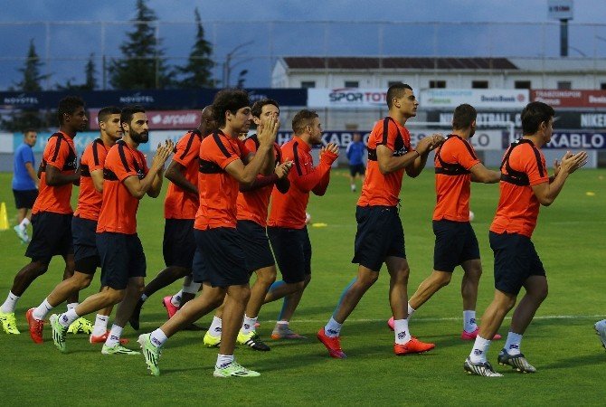 Marko Marın, Trabzonspor İle İlk Antrenmanına Çıktı