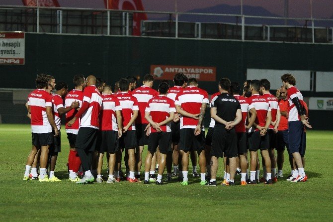 Şimşek: "Eto’o’dan Bu Performansı Beklemezsek Hata Yapmış Oluruz"