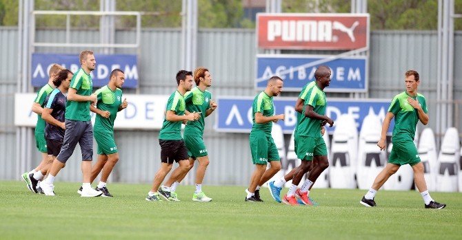 Bursaspor, Fenerbahçe Maçının Hazırlıklarına Başladı