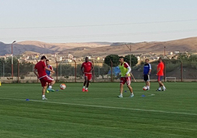 Sergen Yalçın: "Beklenilen Yerde Değiliz"