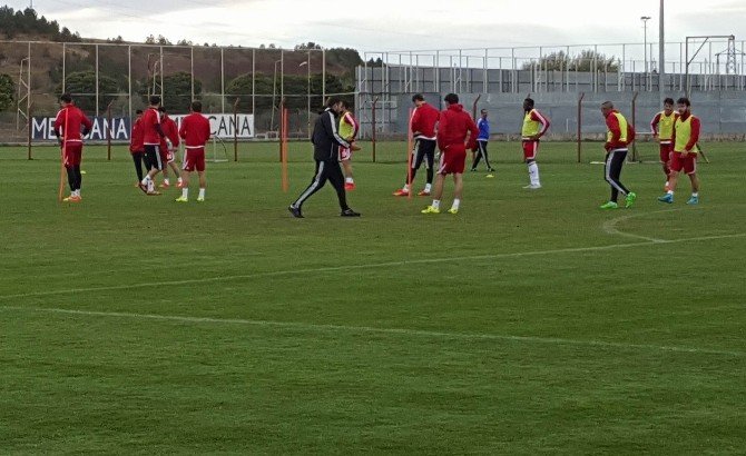 Medicana Sivasspor, Kasımpaşa Maçı Hazırlıklarını Sürdürdü
