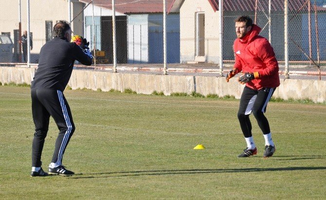 Buruk: "Fenerbahçe Maçında Hedefimiz Kazanmak"